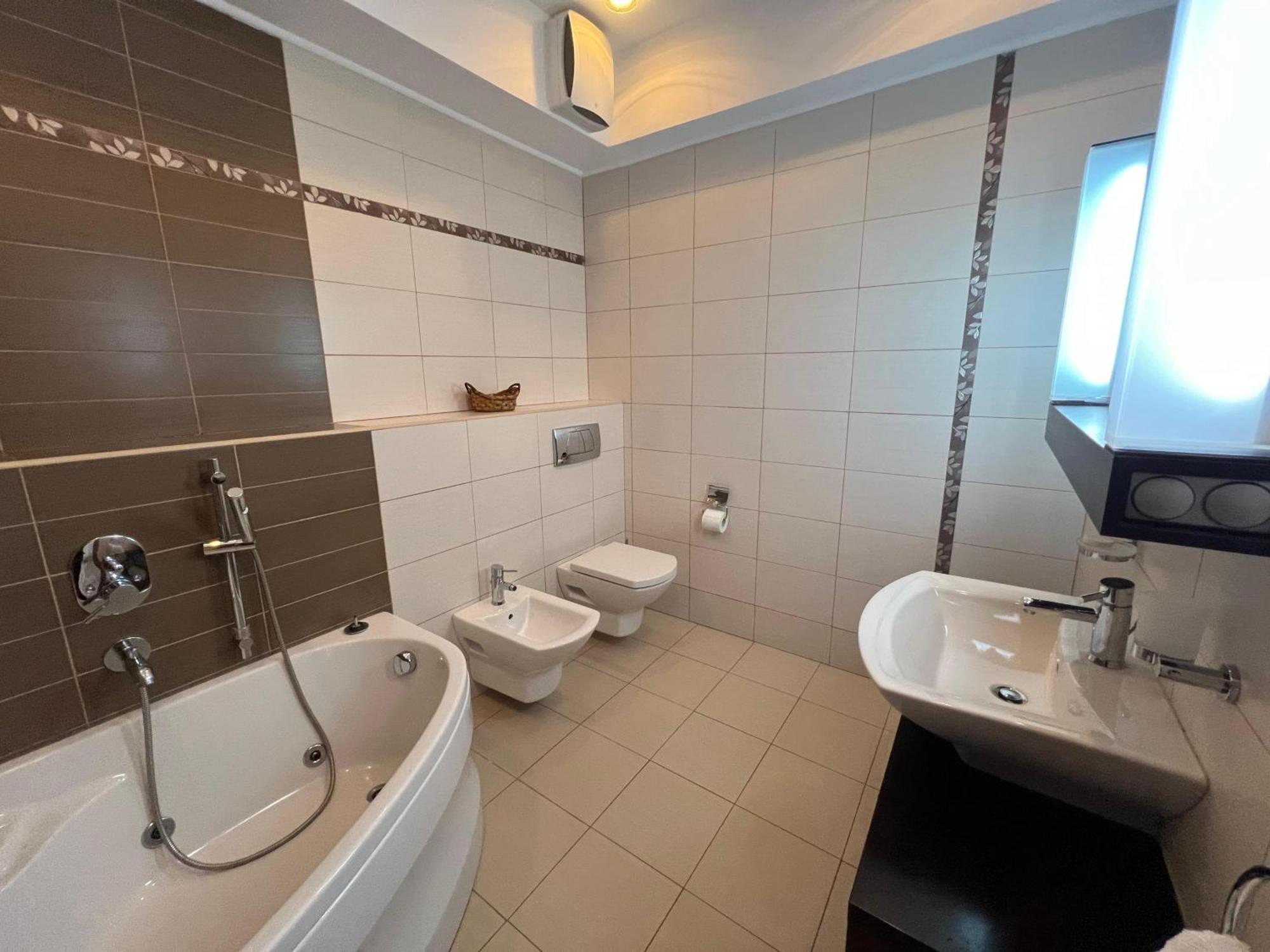 Sea Haven Mamaia Lux 130 M2 Vedere Mare นาโวดาริ ภายนอก รูปภาพ